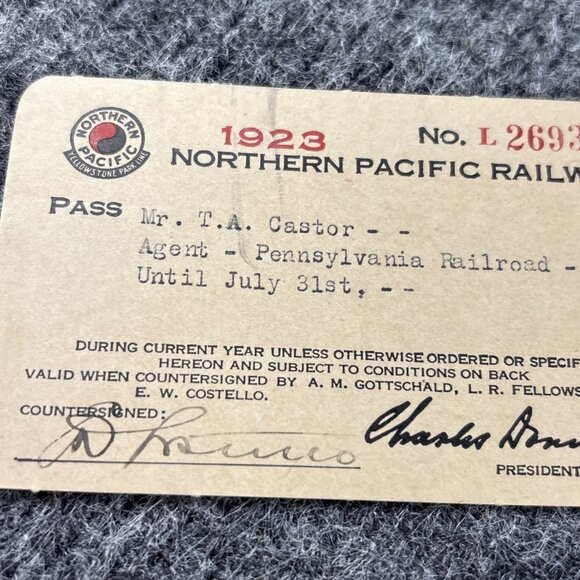 1923 Northern Pacific Railroad Pass #L2693 Railroad Passenger Agent - Picture 2 of 8